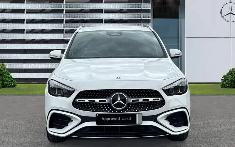 Used Mercedes GLA200 Executive 150 HP (110 kW) 2026 SUV