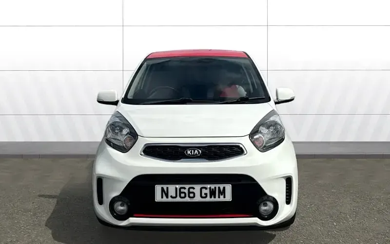 Used Kia Picanto 86 HP (63 kW) 2016 White Hatchback