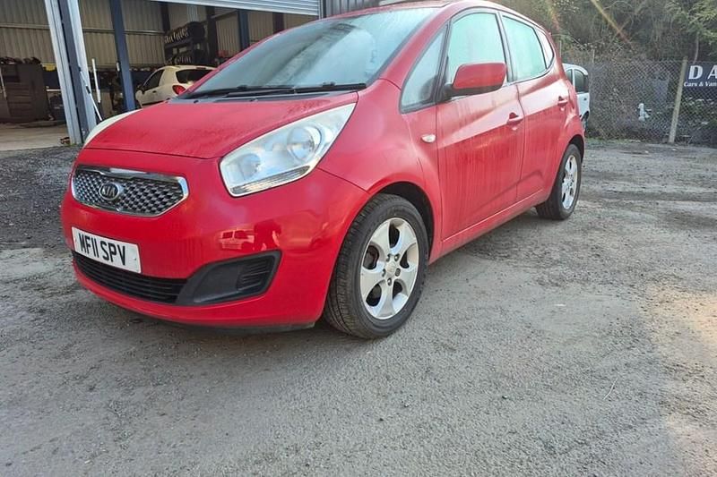 Used Kia Venga 2011 Red Hatchback