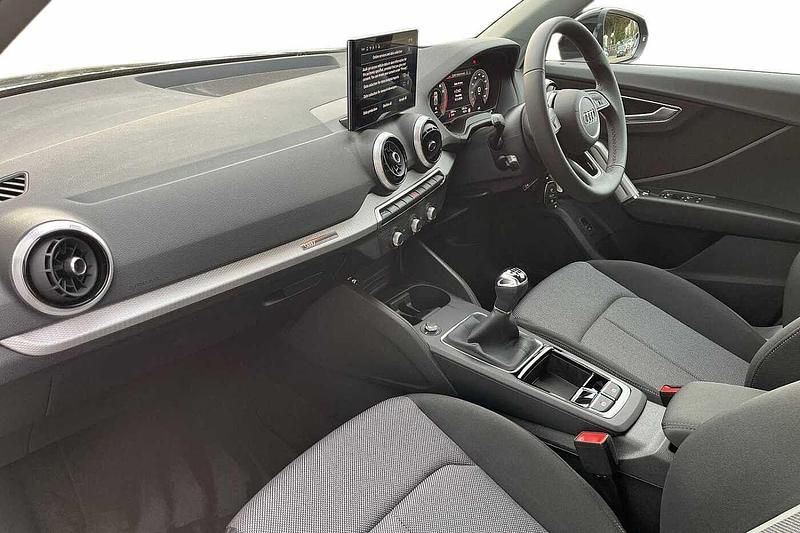 Used Audi Q2 Sport 113 HP (83 kW) 2025 Black SUV