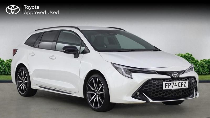 Used Toyota Corolla Sport 138 HP (101 kW) 2024 White Estate
