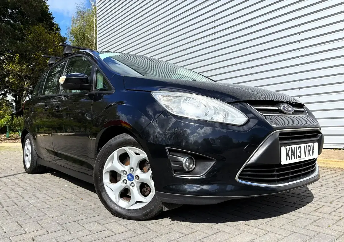 Used Ford Grand C-Max Zetec 115 HP (84 kW) 2013 Black MPV