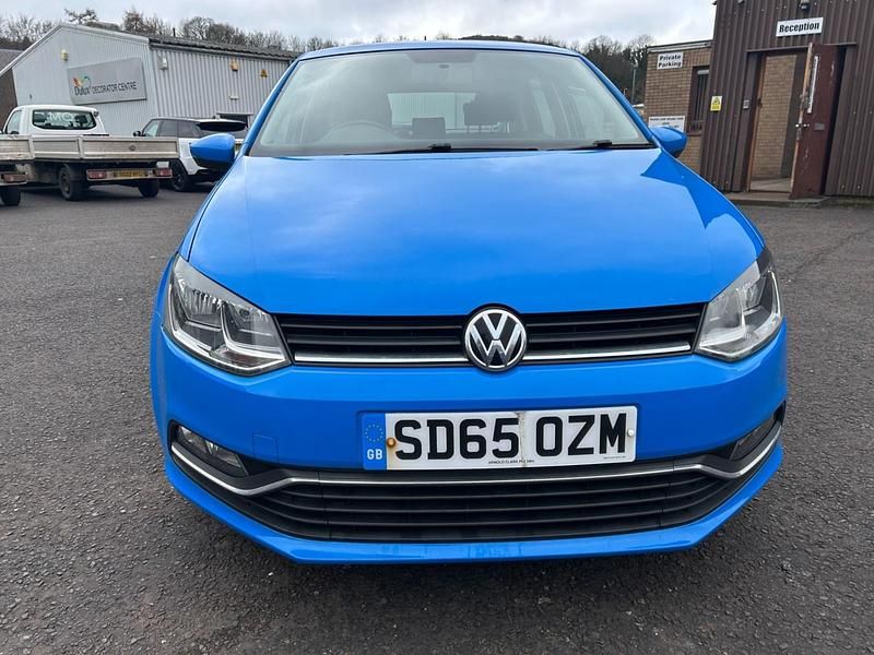 Begagnad VW Polo SE 60 HK (44 kW) 2015 Blå Halvkombi