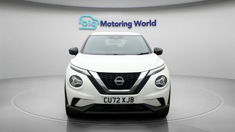 Used Nissan Juke N-Connecta 113 HP (83 kW) 2022 White SUV