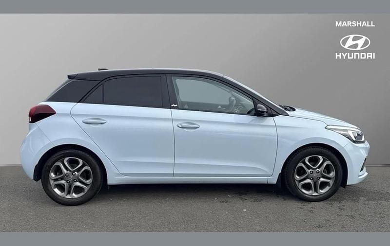 Used Hyundai i20 83 HP (61 kW) 2019 Grey Hatchback