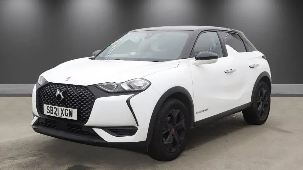 Używany DS Automobiles DS3 Performance 2021 Biały Minivan