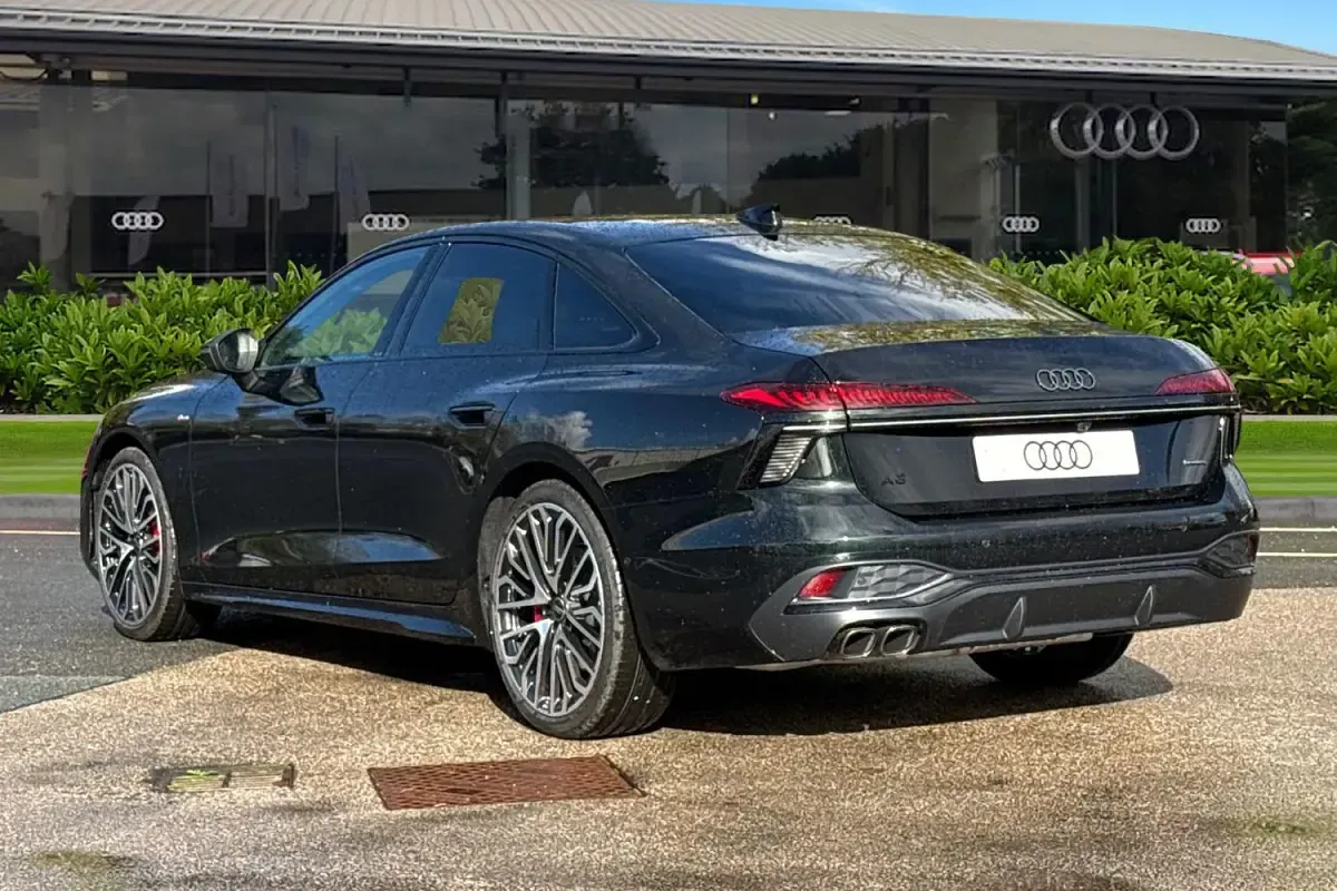 New Audi A6 Advanced 204 HP (150 kW) 2025 Green Sedan