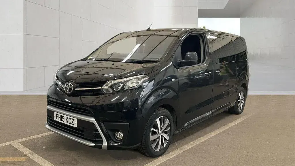 Used Toyota Proace Verso City 178 HP (130 kW) 2019 Black Estate