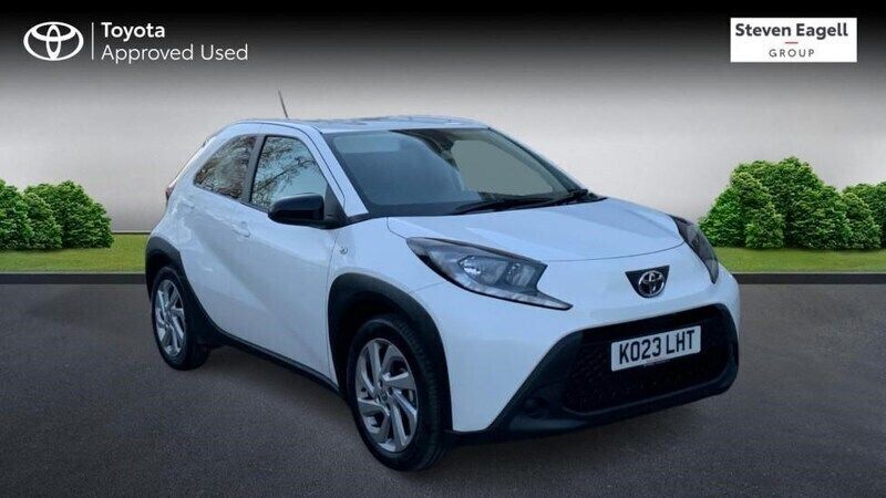 White Used 2023 Toyota Aygo PURE Hatchback | £14,103 (Fair price) - Image 1/4