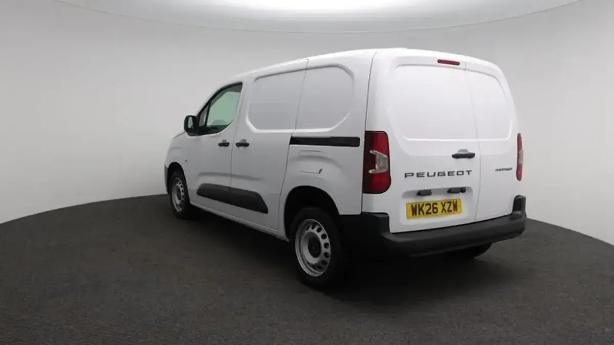 New Peugeot Partner S 131 HP (96 kW) 2026 White MPV