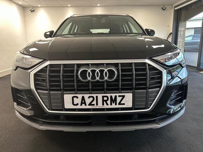 Begagnad Audi Q3 Design 150 HK (110 kW) 2021 Svart SUV