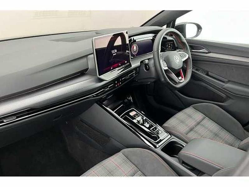 Used VW Golf VIII GTI 265 HP (194 kW) 2025 Black Hatchback