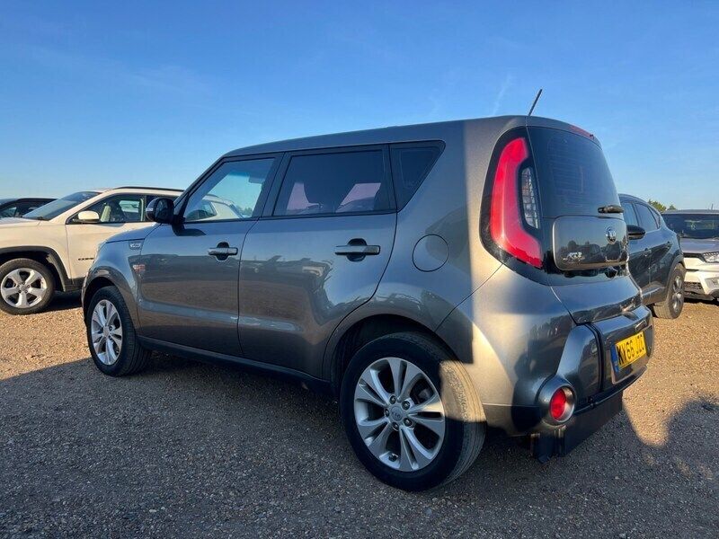 Silver Used 2016 Kia Soul Plus SUV | £4,400 - Image 1/4