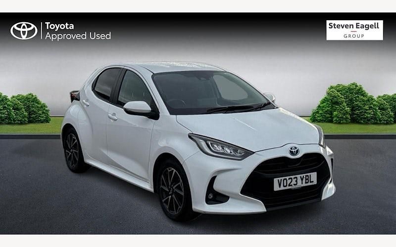 Used Toyota Yaris Hybrid Design 116 HP (85 kW) 2026 Hatchback