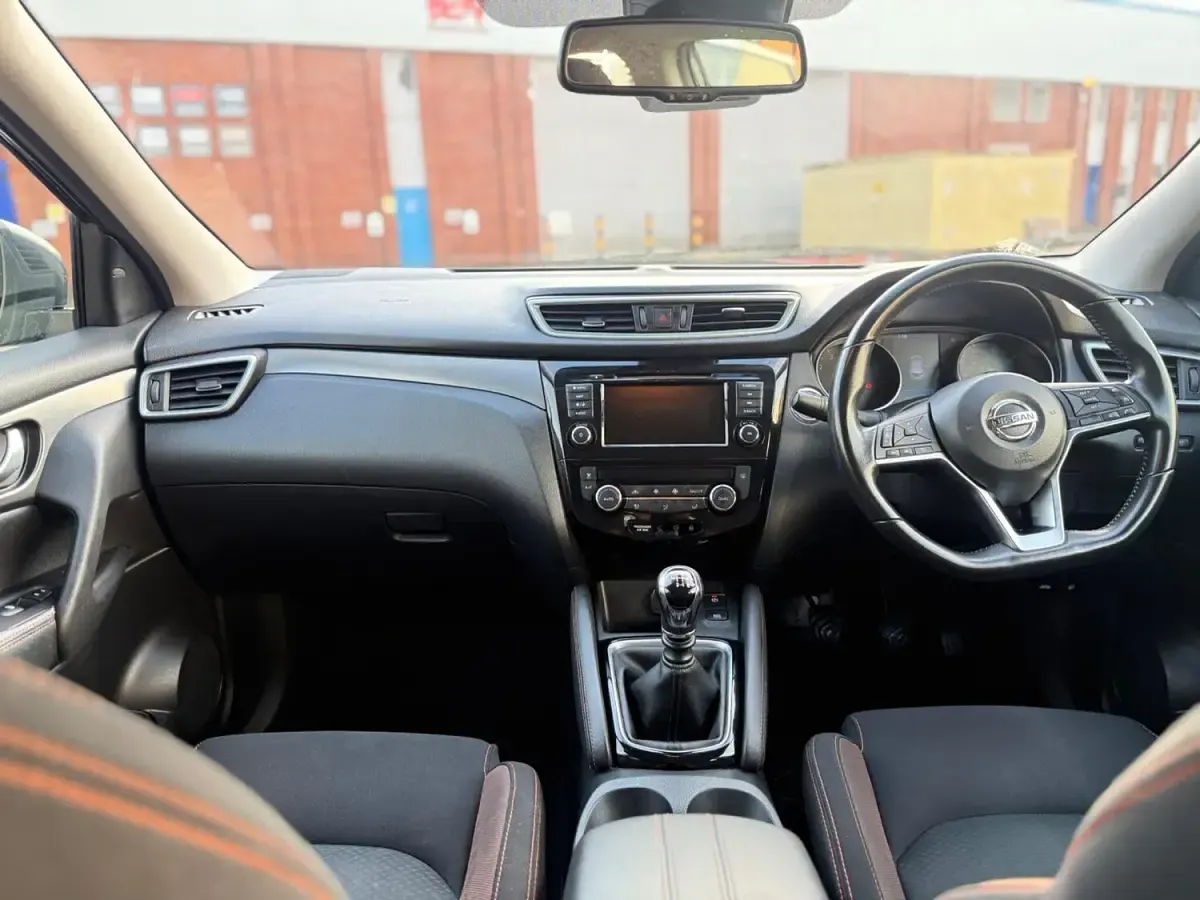 Used Nissan Qashqai N-Motion 140 HP (102 kW) 2019 Black SUV