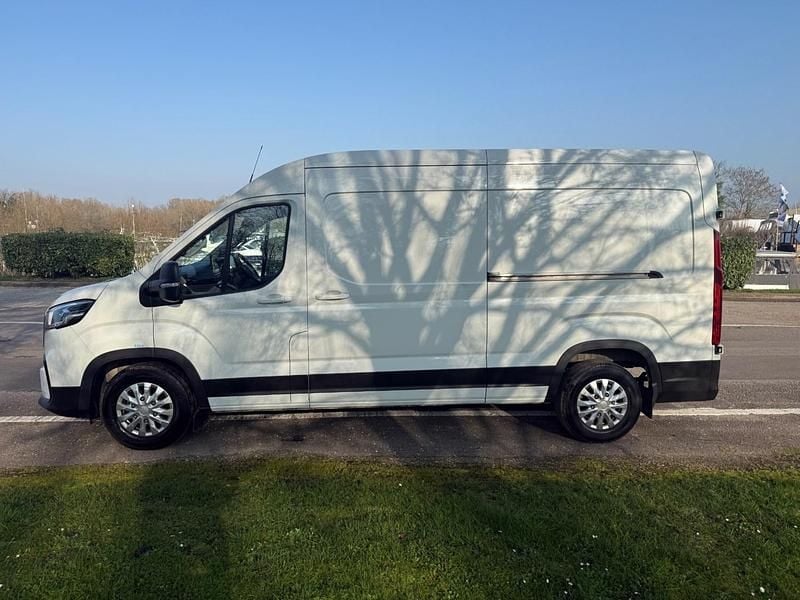 Used Maxus V90 204 HP (150 kW) 2023 White Van