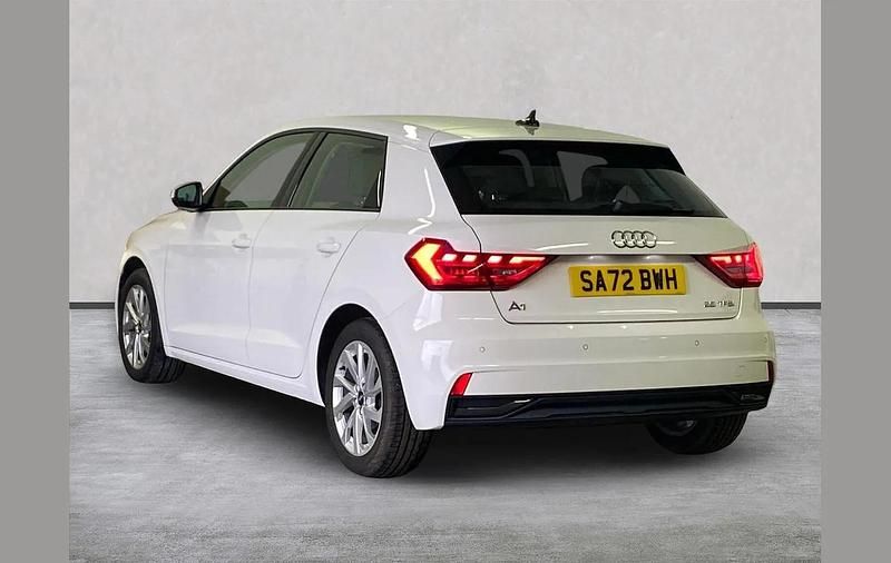 Used Audi A1 Sport 94 HP (69 kW) 2022 White SUV