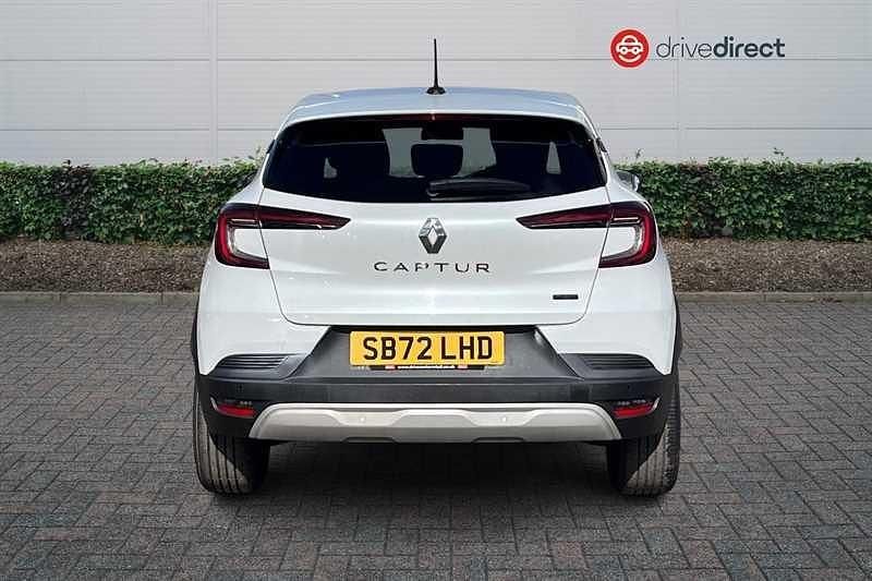 Used Renault Captur Evolution 145 HP (106 kW) 2023 White SUV