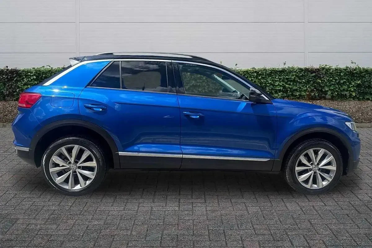 Used VW T-Roc Design 150 HP (110 kW) 2020 Blue SUV