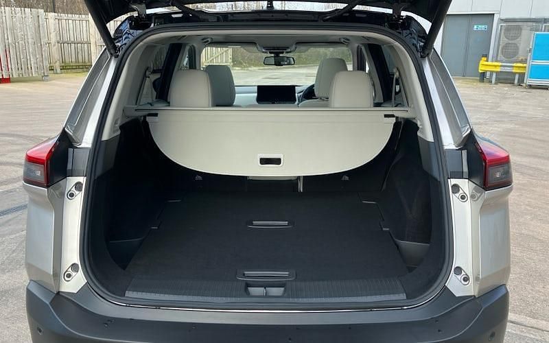 Used Nissan X-Trail Tekna 213 HP (156 kW) 2026 SUV