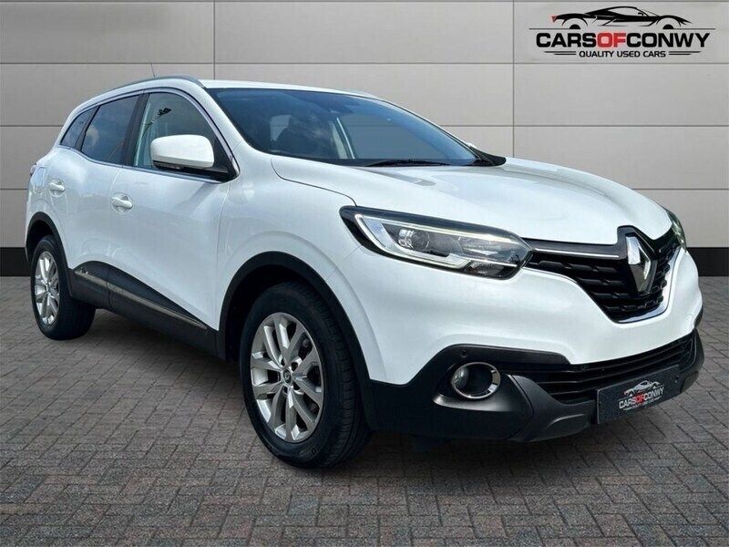 White Used 2016 Renault Kadjar Dynamique SUV | £7,995 (A bit pricey) - Image 1/4