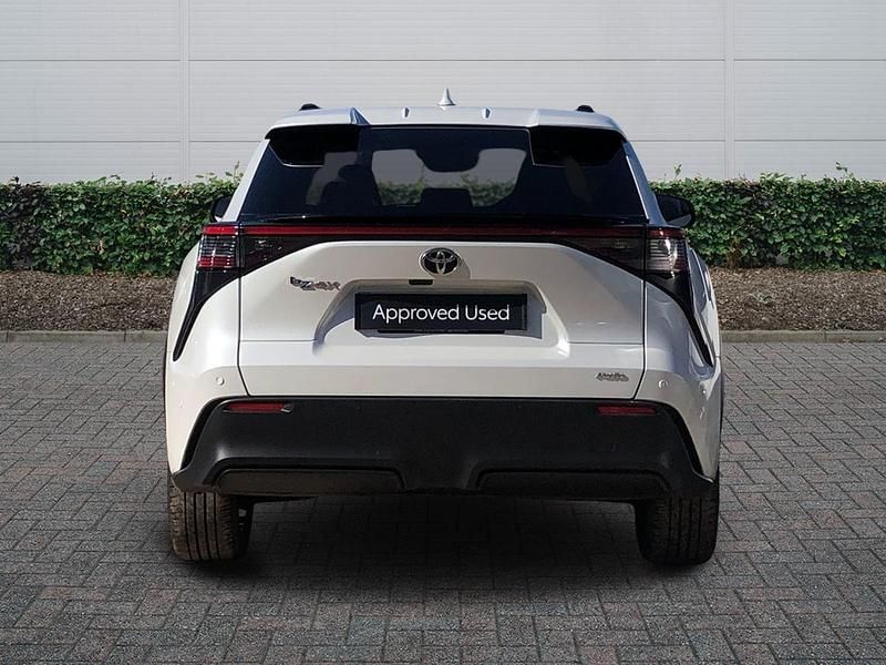 Used Toyota bZ4X Edition 252 kW (343 HP) 2024 White SUV