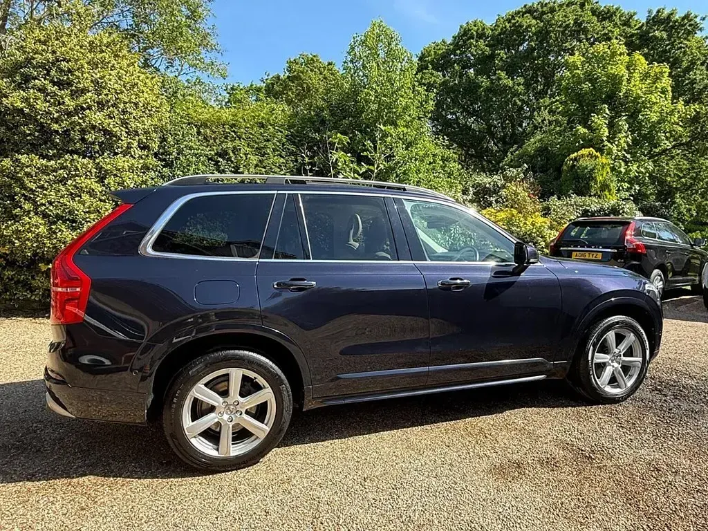 Used Volvo XC90 Momentum 2016 Blue SUV