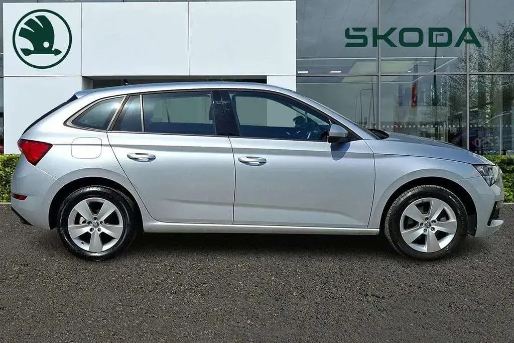 Used Skoda Scala SE 108 HP (79 kW) 2023 Silver Hatchback