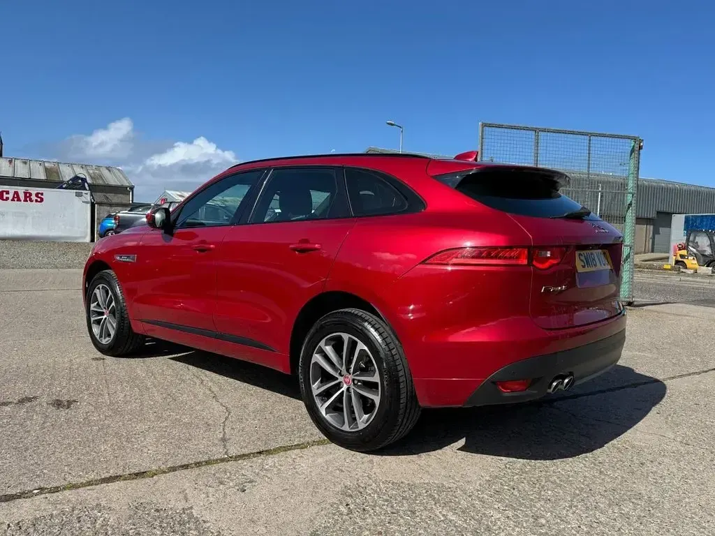 Used Jaguar F-Pace R-Sport 180 HP (132 kW) 2018 Red SUV