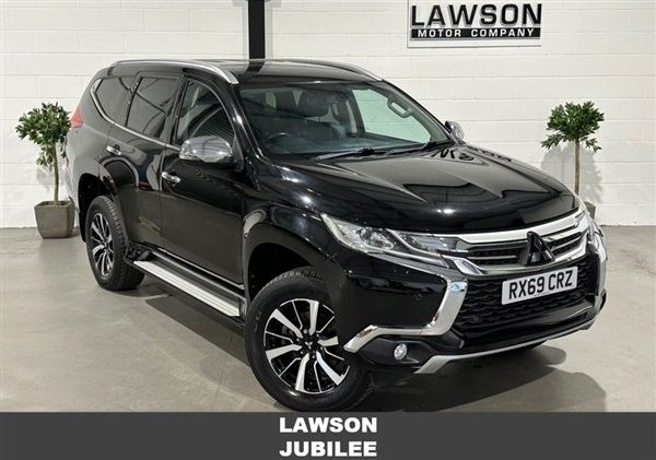 Black Used 2019 Mitsubishi Shogun SUV | £22,490 (Fair price) - Image 1/1