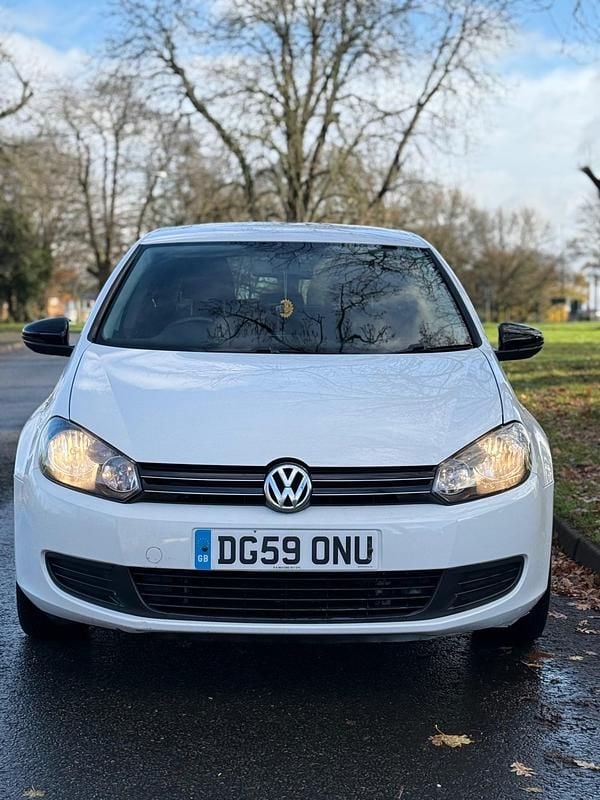 White Used 2009 VW Golf VI SE Hatchback | £2,450 (Good price) - Image 1/4