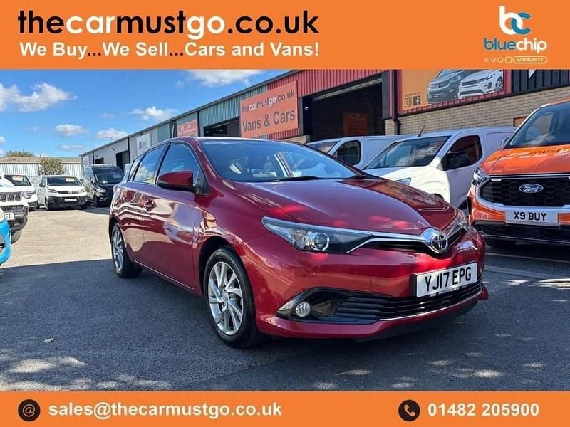 Red Used 2017 Toyota Auris Hatchback | £8,990 (Good price) - Image 1/3