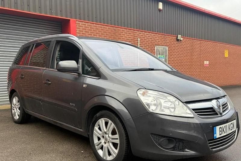 Used Vauxhall Zafira Elite 110 HP (80 kW) 2011 Grey MPV