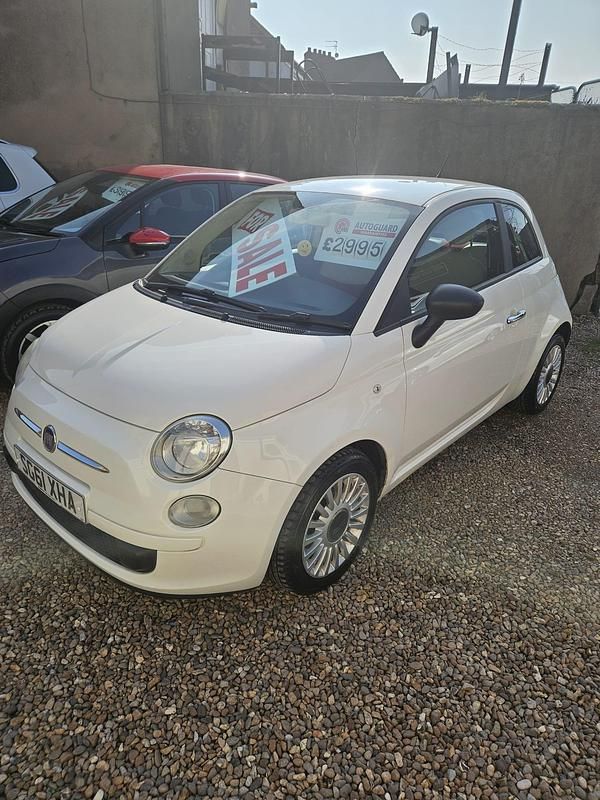 White Used 2010 Fiat 500 Lounge Hatchback | £2,695 (Fair price) - Image 1/4