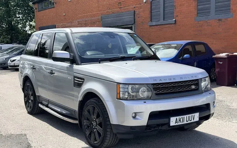 Used Land Rover Range Rover SE 258 HP (189 kW) 2011 SUV