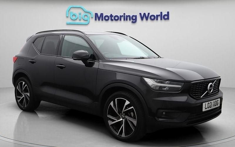 Used 2021 Volvo XC40 R-Design Pro SUV | £21,000 (Fair price) - Image 1/4