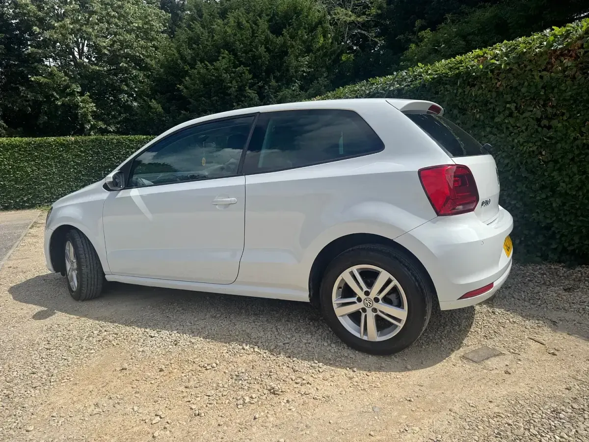 Used VW Polo Edition 90 HP (66 kW) 2017 White Hatchback