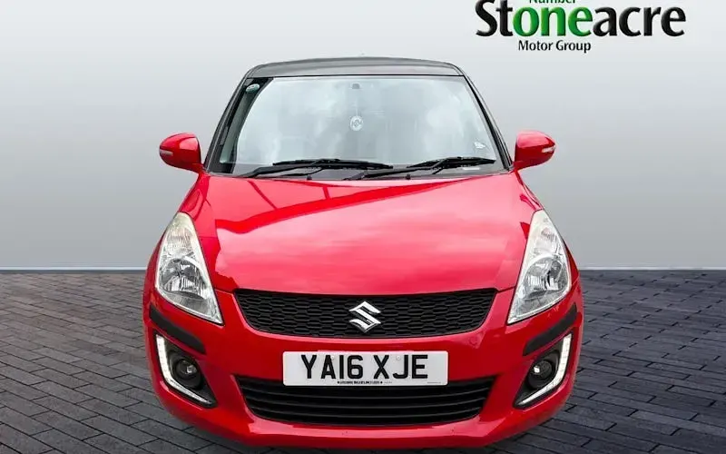 Used Suzuki Swift SZ4 94 HP (69 kW) 2016 Red Hatchback