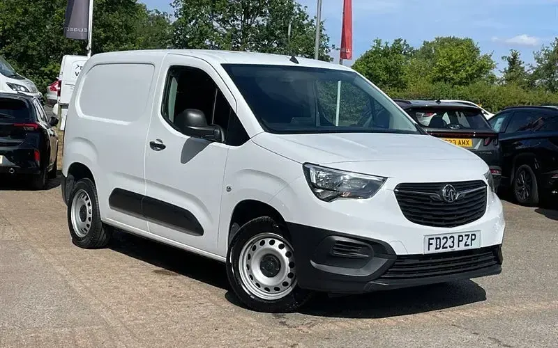 Used Vauxhall Combo S 101 HP (74 kW) 2023 MPV