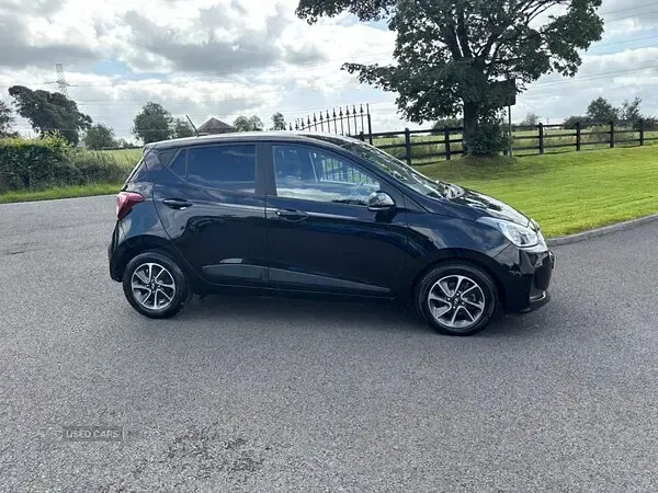 Used Hyundai i10 Premium 87 HP (63 kW) 2017 Black Hatchback