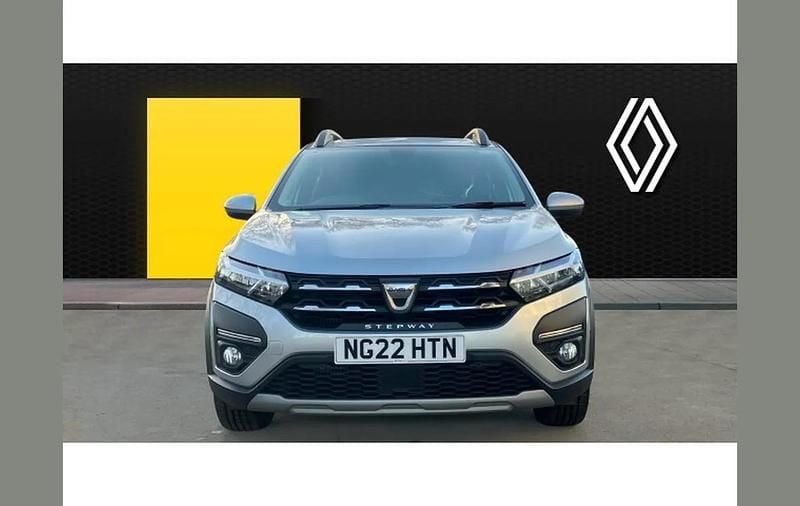 Used Dacia Sandero Prestige 90 HP (66 kW) 2022 Grey SUV