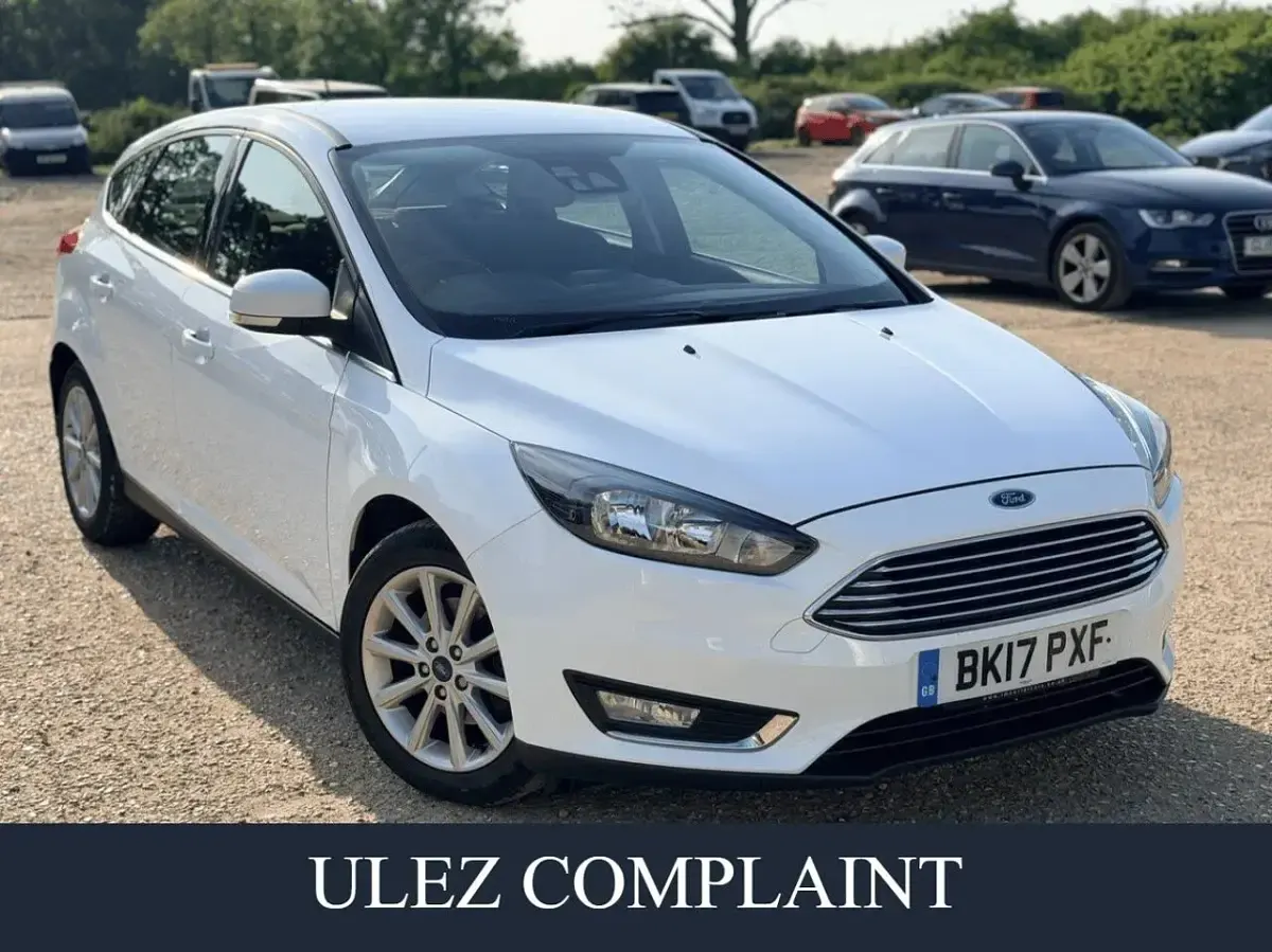 Używany Ford Focus Titanium 125 KM (91 kW) 2017 Biały Hatchback