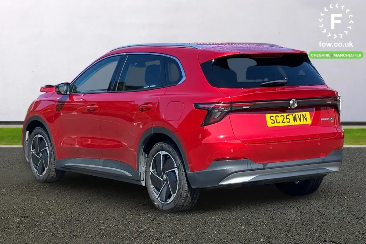 Used MG MG5 EV Trophy 63 kW (87 HP) 2025 Red Estate