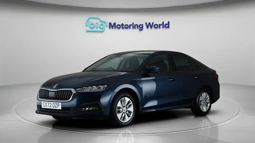 Used Skoda Octavia SE Technology 150 HP (110 kW) 2022 Blue Hatchback