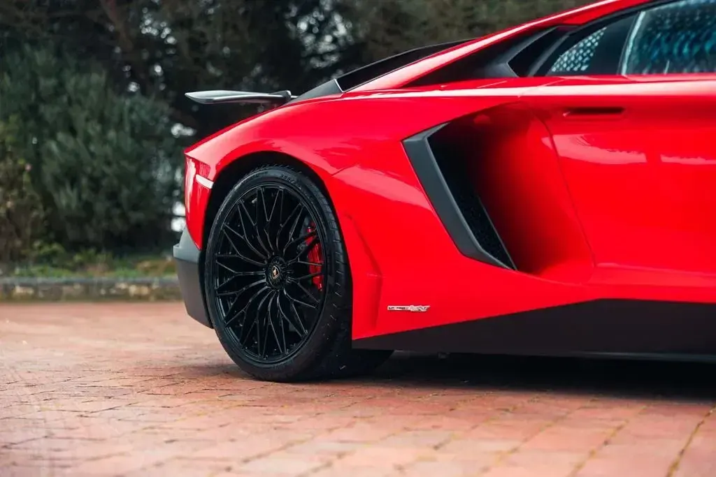 Used Lamborghini Aventador 2016 Red Coupe
