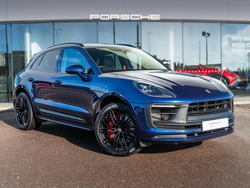 Used Porsche Macan 2024 Gentian blue metallic SUV