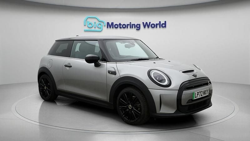 Used Mini Cooper SE Hatch 133 kW (181 HP) 2023 Hatchback