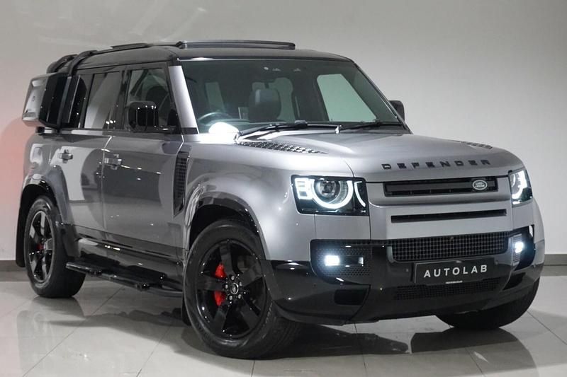 Grey Used 2024 Land Rover Defender SE Dynamic SUV | £68,875 (Fair price) - Image 1/1