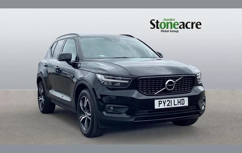 Black Used 2021 Volvo XC40 R-Design SUV | £26,500 (Fair price) - Image 1/4