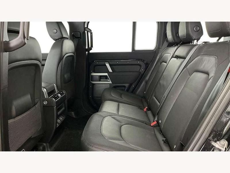 Used Land Rover Defender SE Dynamic 404 HP (297 kW) 2023 Black SUV